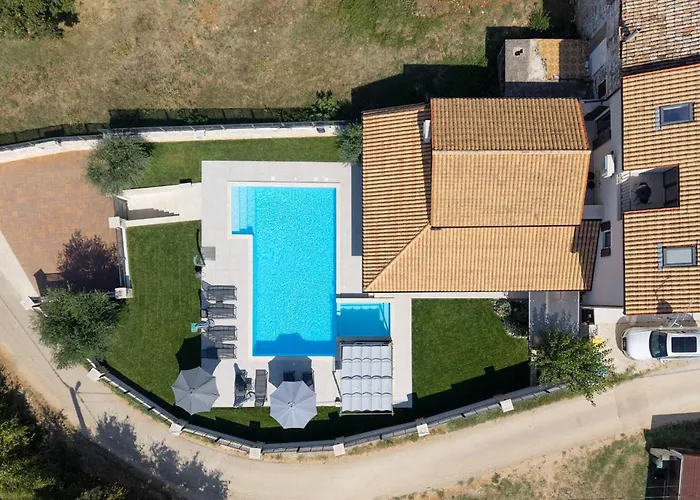 Villa Manu